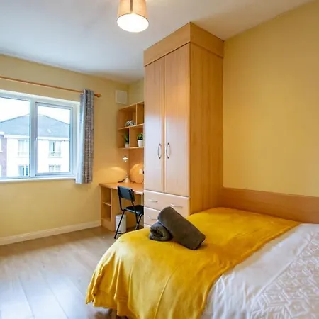 Semesterbostad 130 - Large Duplex By Shortstays - Sleeps 6 *