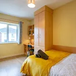 Holiday home 130 - Large Duplex By Shortstays - Sleeps 6 *