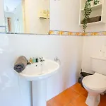 130 - Large Duplex By Shortstays - Sleeps 6 Holiday home Galway