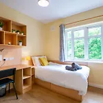 130 - Large Duplex By Shortstays - Sleeps 6 Holiday home Galway