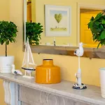 Holiday home 130 - Large Duplex By Shortstays - Sleeps 6 *