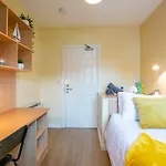 130 - Large Duplex By Shortstays - Sleeps 6 Holiday home Galway