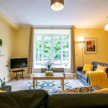 130 - Large Duplex By Shortstays Дом отдыха Голуэй