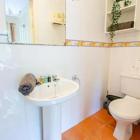 130 - Large Duplex By Shortstays Дом отдыха Голуэй