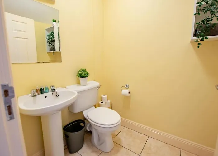 130 - Large Duplex By Shortstays Holiday home Galway