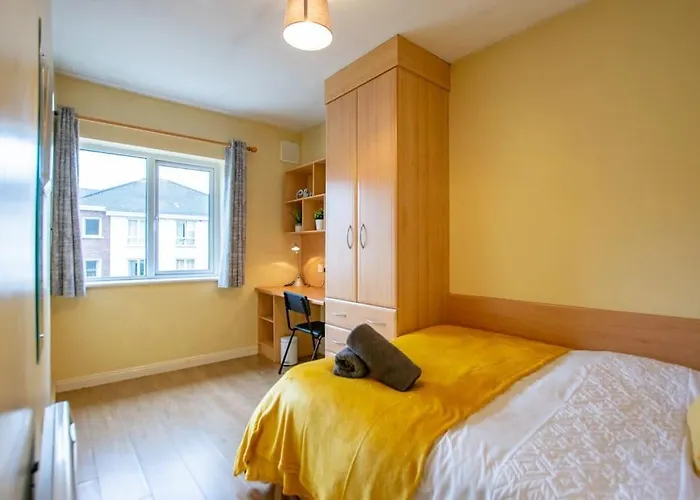 Holiday home 130 - Large Duplex By Shortstays *