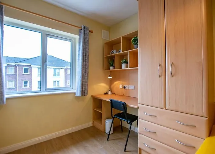 130 - Large Duplex By Shortstays Holiday home *