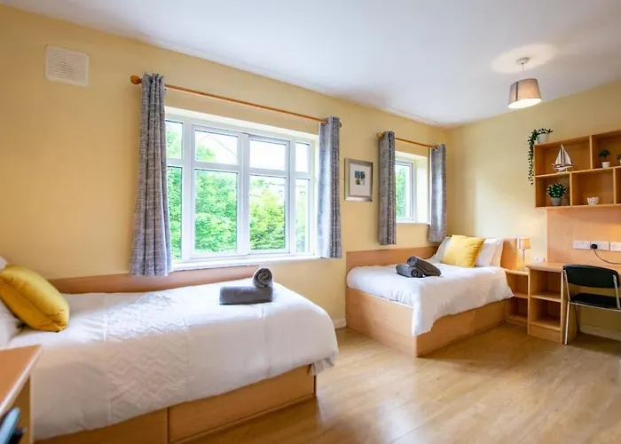 130 - Large Duplex By Shortstays * Galway