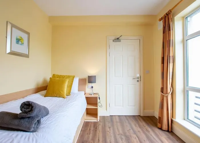 130 - Large Duplex By Shortstays Holiday home Galway