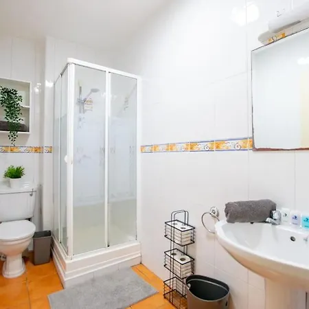 130 - Large Duplex By Shortstays Galway