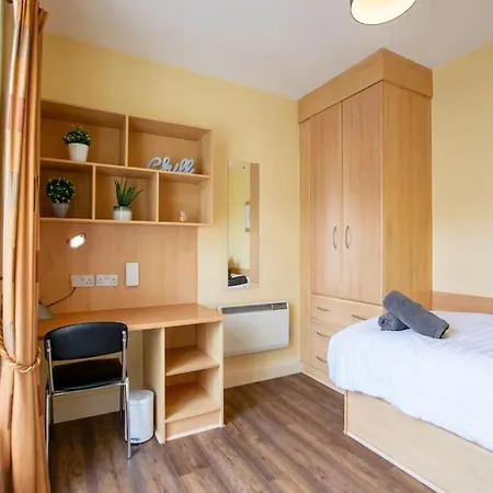 Feriehus 130 - Large Duplex By Shortstays Galway